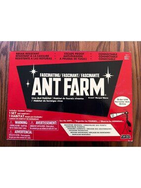 Original Uncle Milton's ANT FARM Live Habitat Insect Bug School